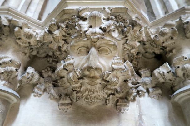 groene man cathedrale sainte croix d orleans 8-2025 2703